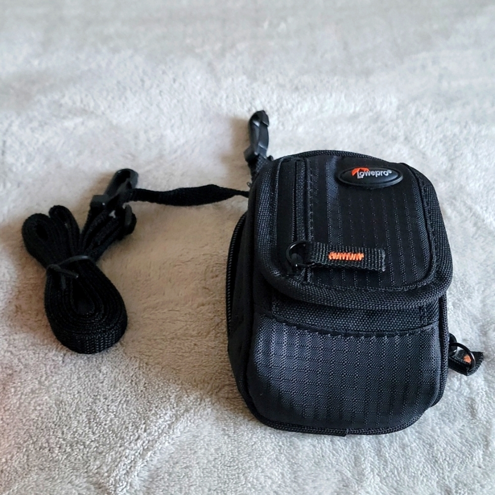 Lowepro ridge 10 camera case pouch